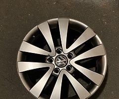 Genuine VW Golf Alloy wheels 17”