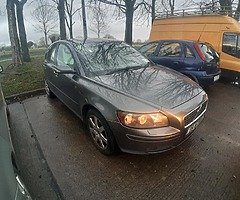 2005 Volvo S40 1.8 petrol For parts only - Image 1/4