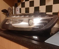 Audi q7 face lift passenger side head light SLINE
