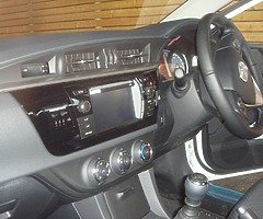 2016 TOYOTA COROLLA - Image 4/10