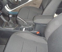 2016 TOYOTA COROLLA - Image 5/10