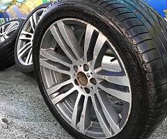 X5 20” genuine alloys excellent condition tyres - Image 2/4