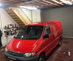 2002 Toyota Hiace - Image 7/10