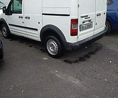 2006 Ford Transit Connect No Tax or Doe - Image 2/5
