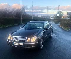 Mercedes 240 - Image 4/8