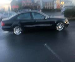 Mercedes 240 - Image 6/8