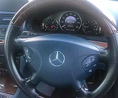Mercedes 240 - Image 8/8
