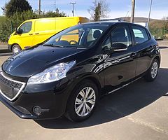 Peugeot 208 - Image 3/9