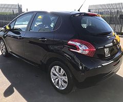 Peugeot 208 - Image 4/9