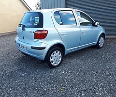 2005 toyota yaris