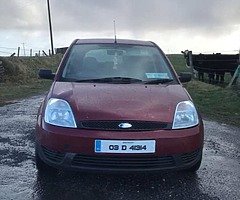 **Ford Fiesta** - Image 2/9