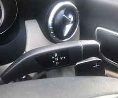 Mercedes CLA 220D - Image 9/10