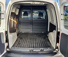 LPD CAR SALES AND COMMERCIAL VEHICLES - Image 8/10