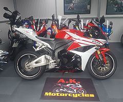 2013 HONDA CBR600RR *ONLY 5000 MILES *