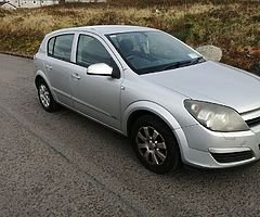 Hi I'm selling my 2005 Opel Astra 1.4 petrol NCT expires 03/2020 2 keys 181,000 KMS = 112,000 MILES 