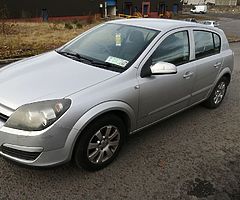 Hi I'm selling my 2005 Opel Astra 1.4 petrol NCT expires 03/2020 2 keys 181,000 KMS = 112,000 MILES 