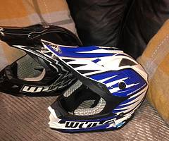 kids wulf helmets