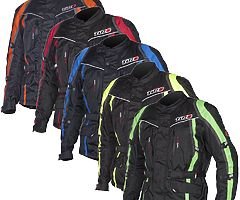 Last minute shopping at kickstart motorcycles - Image 9/10