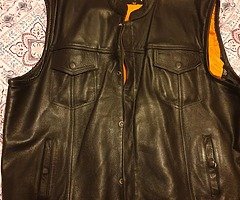 Leather cut club style vest as new..