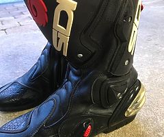 Motorcycle boots