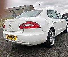2011 Skoda Superb S 2.0 Tdi 140bhp 6 Speed - Image 5/9