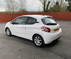 2012 Peugeot 208 1.2 Active