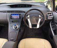 TOYOTA PRIUS Hybrid 2010 - Image 5/10