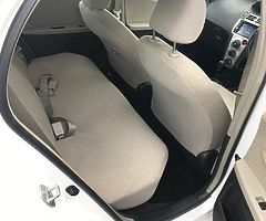 Toyota Yaris-Auto - Image 6/7