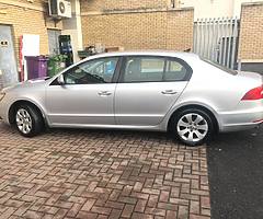 2013 Skoda Superb - Image 6/8