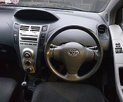 Toyota yaris 06 manual for sale. - Image 6/7