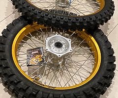2019 BRAND NEW TALON WHEELS HONDA CRF 250R WITH BRAND NEW TYRES - Image 5/5