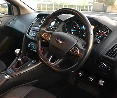 Ford Focus Red Edition 150bhp - Image 4/4