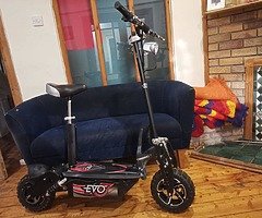 EVO 1600W FOLDING ELECTRIC SCOOTER
