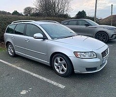 2012 volvo v50 - Image 4/8