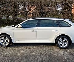 2016 SKODA SUPERB 1.6TDI S ESTATE (£20 ROAD TAX)