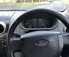 Ford Fusion 2 - Image 7/7