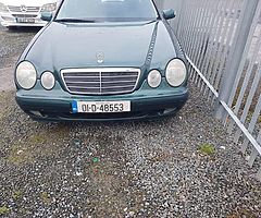 Cheap Mercedes E200 - Image 9/9