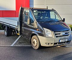 LPD CAR SALES AND COMMERCIAL VEHICLES