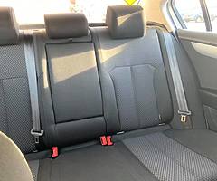 142 Wolkswagen Passat 1.6 tdi blue motion 105bhp - Image 4/5