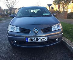 Renault Megane 1.4 Monica.2 Ltr Int. 136k klms. Manual. Full Service history.