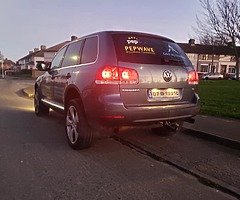 VW TOUAREG 2.5 DIESEL 6 SPEEDS MANUAL - Image 3/8