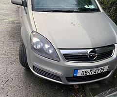Opel zafira petrol