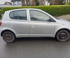 Toyota yaris manoul for quik sale. - Image 4/4