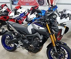 MOTORCYCLES - Image 5/10
