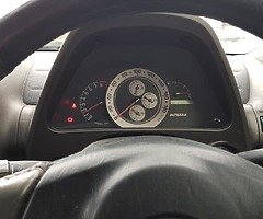 Toyota altezza - Image 9/10