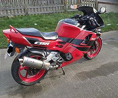 CBR 600 F2