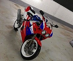 Honda CBR 400RR