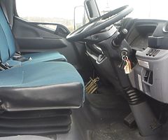 2012 Mitsubishi Fuso Canter Beavertail - Image 7/10