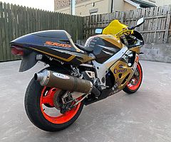 1997 Suzuki GSX-R - Image 4/7