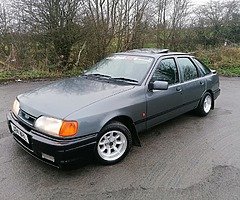 Ford Ford Sierra · Hatchback